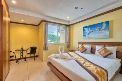 TJ Patong Hotel - Prime Location by OTOP Market & Sea – Fotos 2