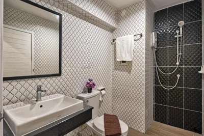 TJ Patong Hotel - Prime Location by OTOP Market & Sea – Fotos 11