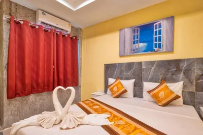 TJ Patong Hotel - Prime Location by OTOP Market & Sea – Fotos 12