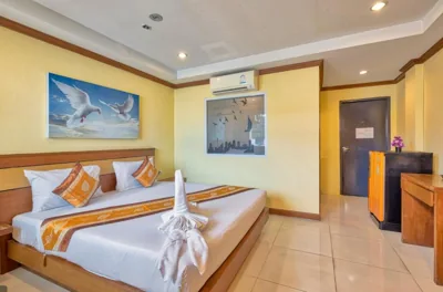 TJ Patong Hotel - Prime Location by OTOP Market & Sea – Fotos 15